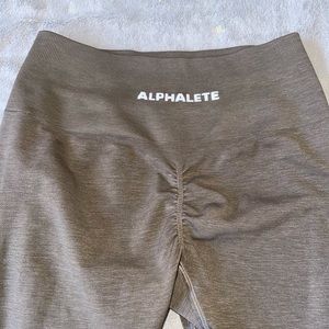 Mocha Alphalete Amplify legging
